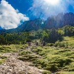 Blick hinauf zur Kampenwand